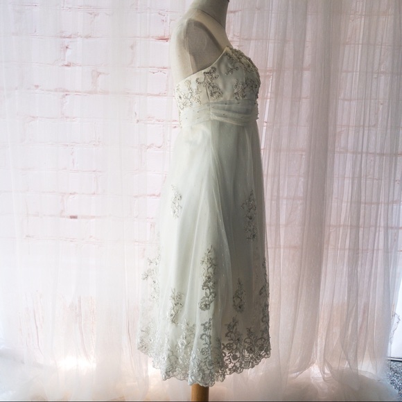 ALFRED ANGELO Strapless Cream Satin/Lace/Flower Detail Women's Dress Size M - Picture 4 of 15